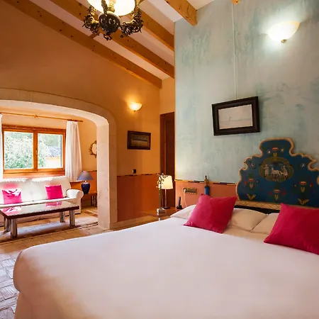 Es Revellar Art - Adults Only Farm stay *
