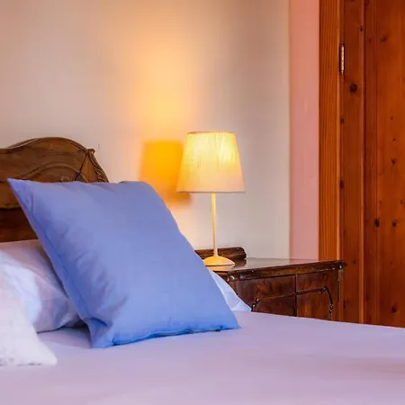 Es Revellar Art - Adults Only Farm stay